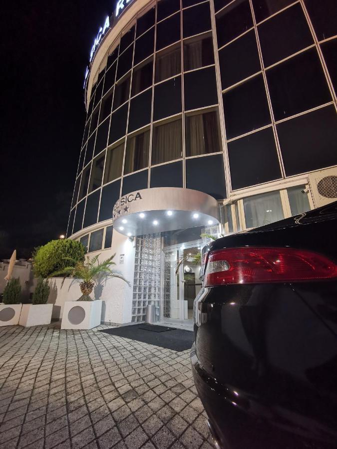 Hotel Sica Montecorvino Rovella Kültér fotó